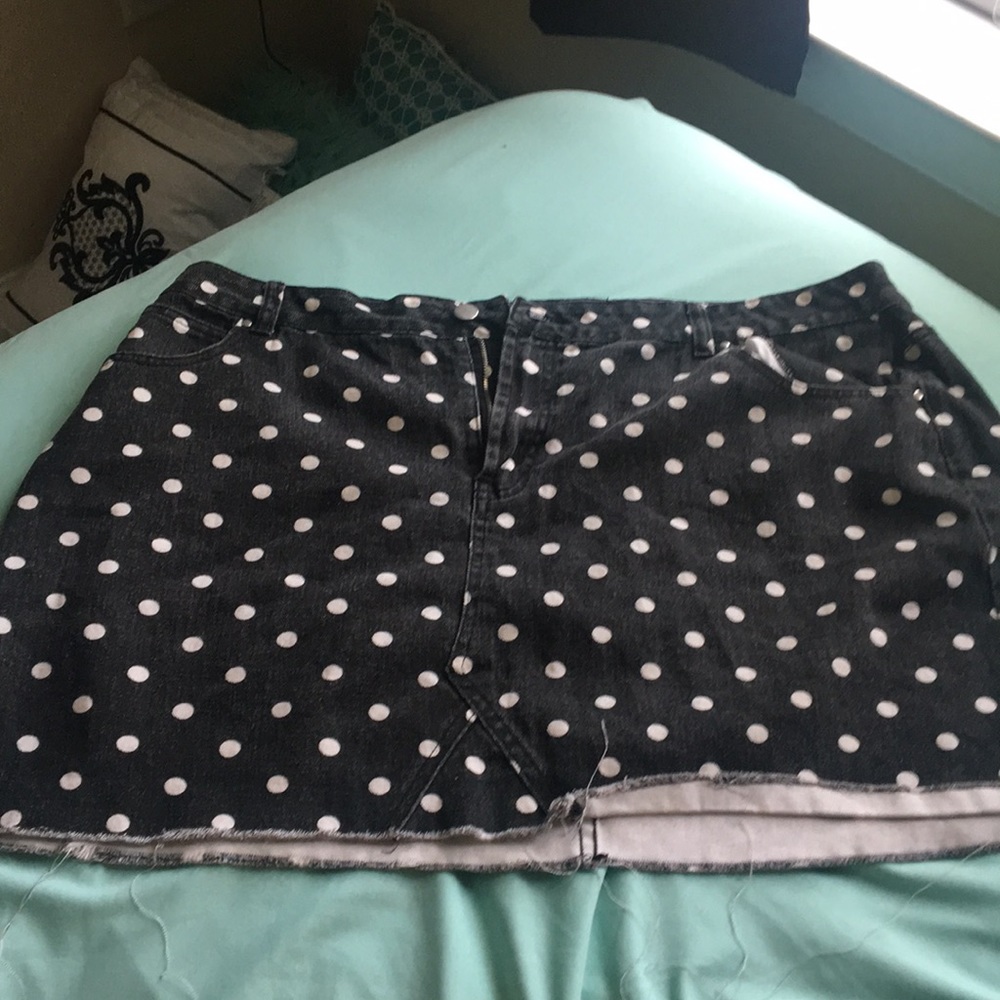 Boohoo black denim polka dotted skirt